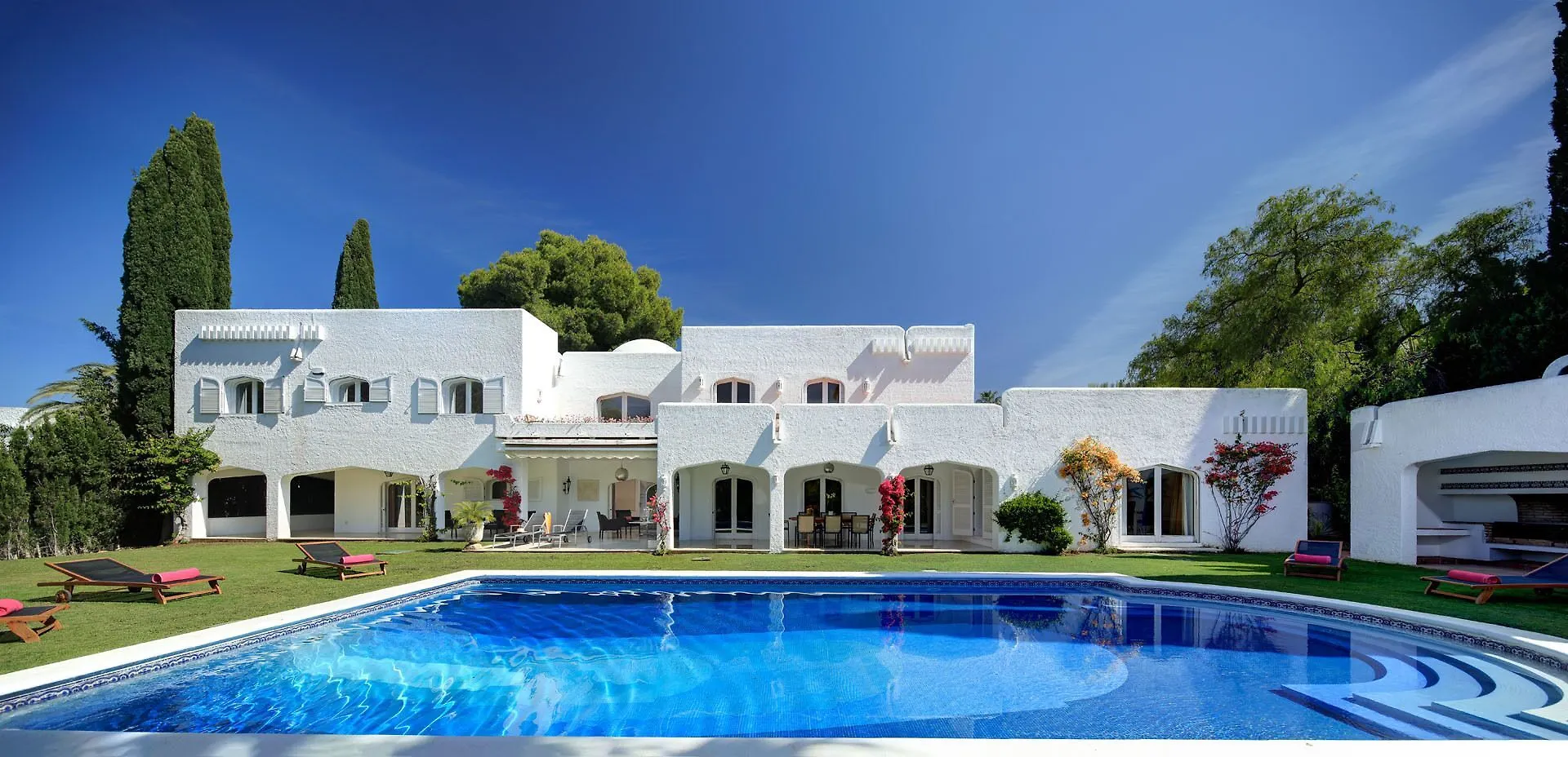 Villa Bara Marbella 0*,